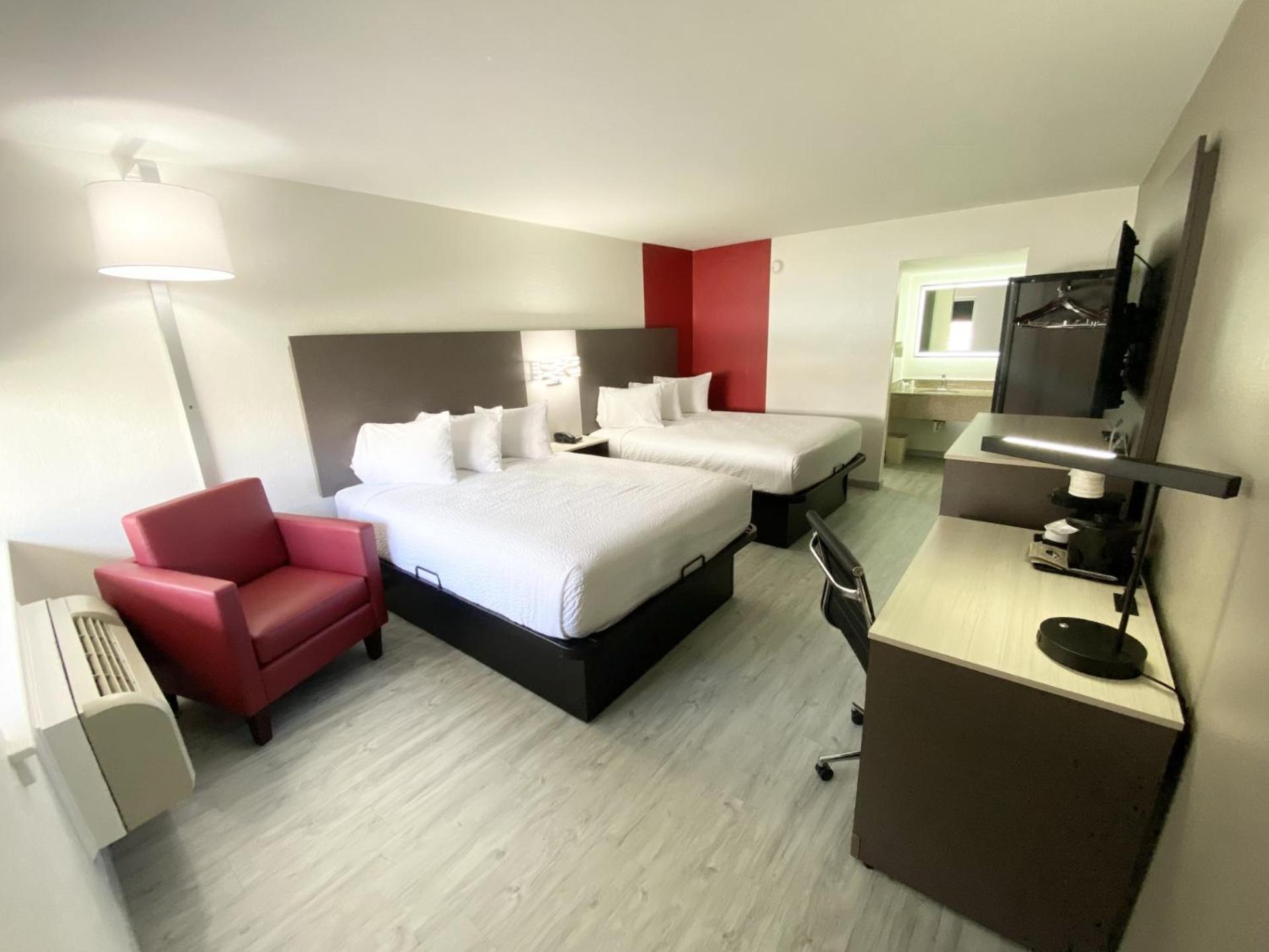Ramada By Wyndham Tuscaloosa Exterior foto
